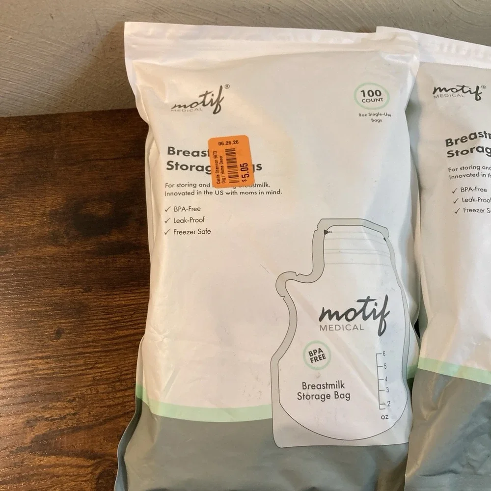 Motif Women's Breast Milk Storage Bags 8 oz 300 Total